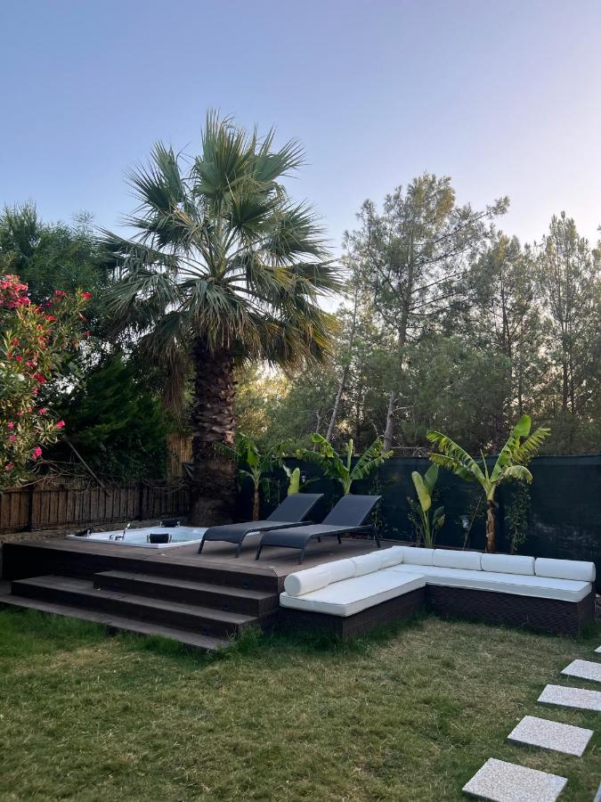 Oludeniz Luxury With Jacuzzi, Common Pool Villa *